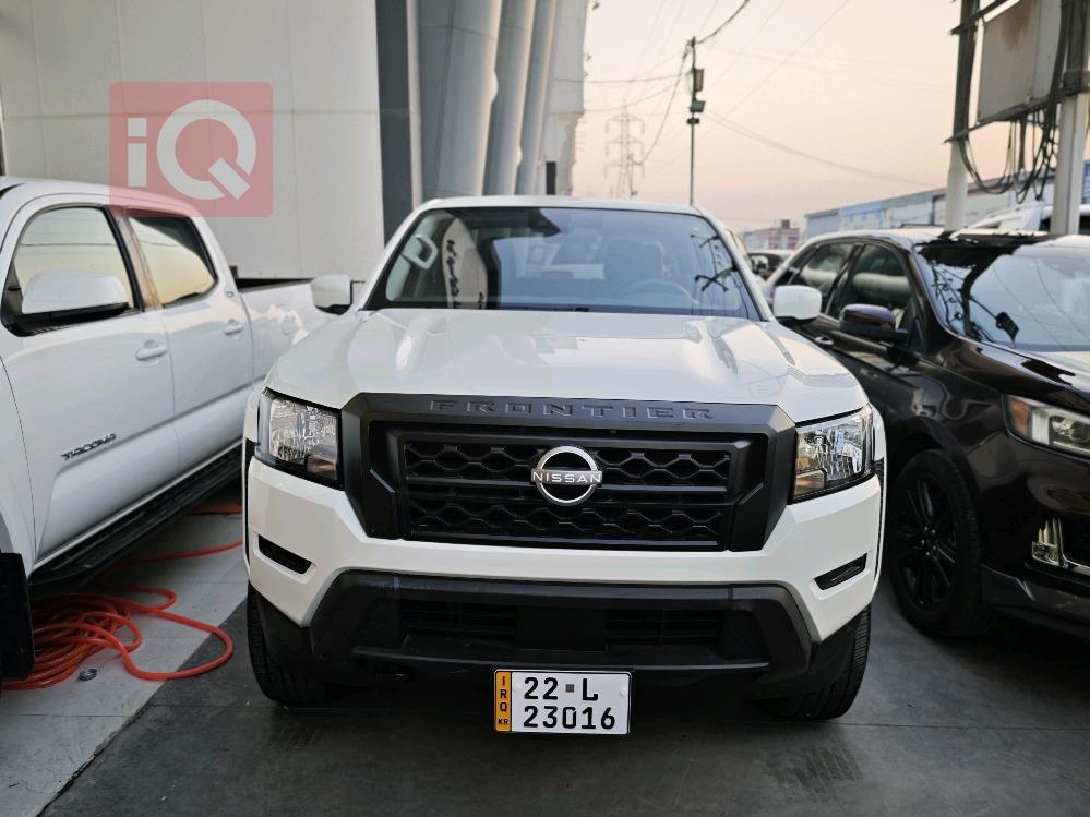 نيسان فرونتر